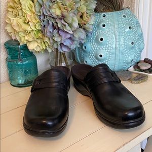 Clark’s Bendables Clogs